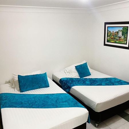 Hotel Кали Екстериор снимка