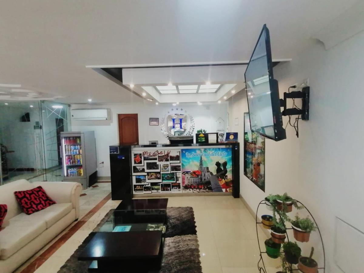Hotel Кали Екстериор снимка