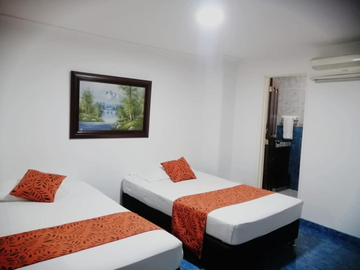 Hotel Кали Екстериор снимка