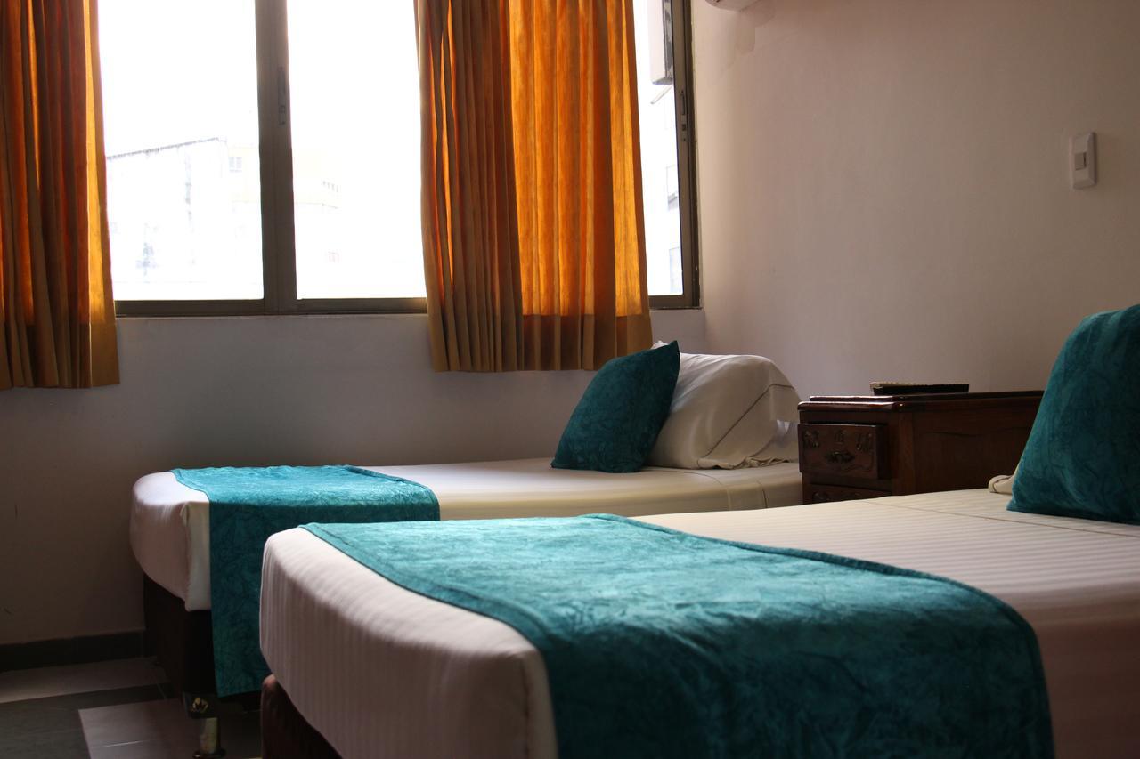 Hotel Кали Екстериор снимка